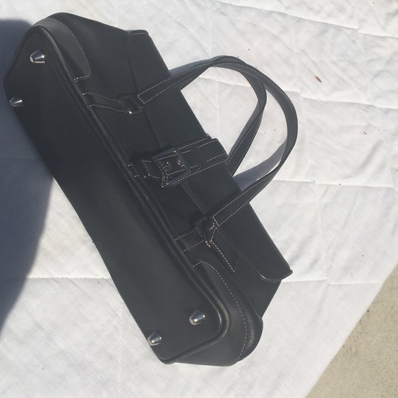 Beautiful Coach Black Leather Purse - Picture 3 of 6